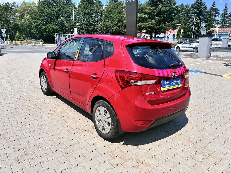 Hyundai ix20 1.6i 92kW KLIMA ČR 1MAJ - fotka 5 z 15