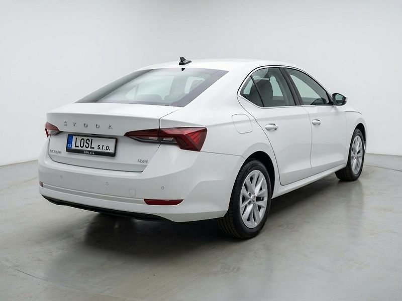 Škoda Octavia 2.0 Tdi 110kw Dsg Style 4x4 - fotka 2 z 2