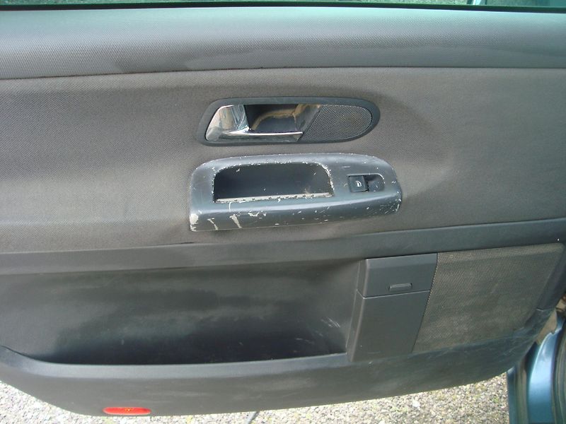 Volkswagen Sharan (2001) 1,9TDI - fotka 8 z 18