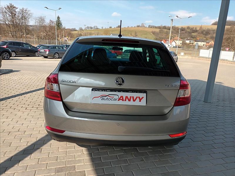 Škoda Rapid 1,2 TSI,81KW,KLIMA,PARKING, - fotka 6 z 39