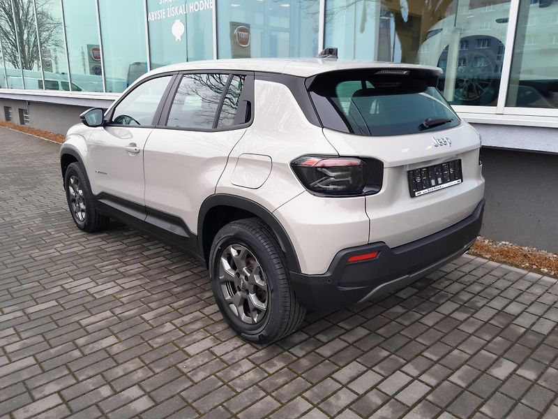 Jeep Avenger (2026) Longitude 1,2 110 PS automat - fotka 4 z 43