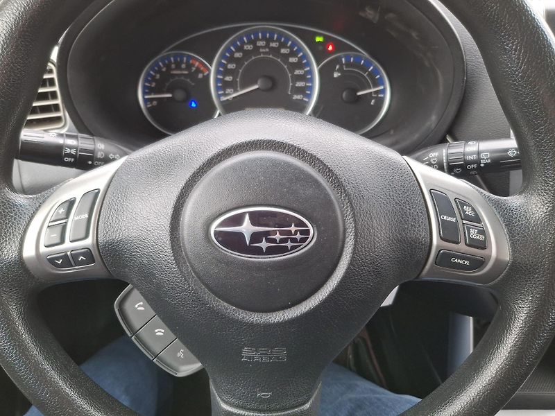 Subaru Forester 2.0 110 kw 4x4 Rezervace - fotka 32 z 38
