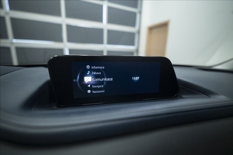 Mazda CX-30 2,0 SKYACTIV-G NAVI KAMERA ČR - fotka 33 z 41
