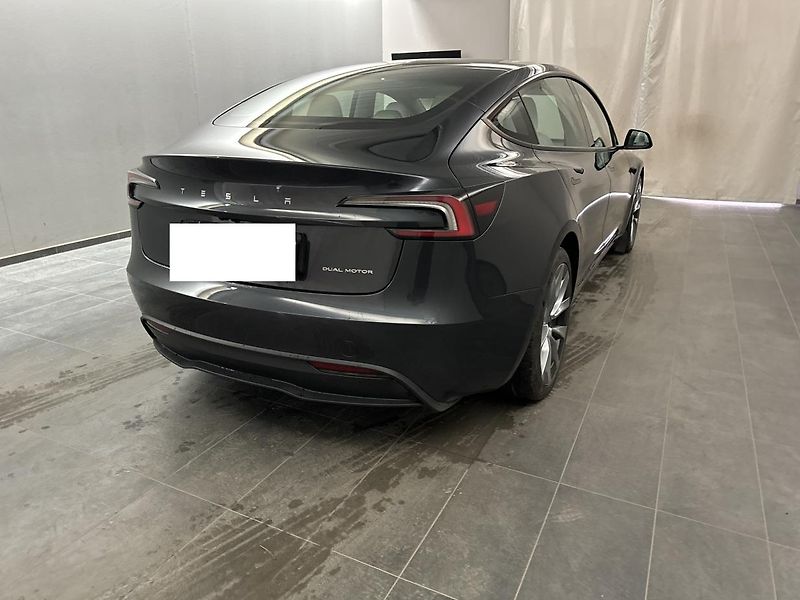 Tesla Model 3 LONG RANGE DUAL MOTOR SOH 93,5 - fotka 4 z 12