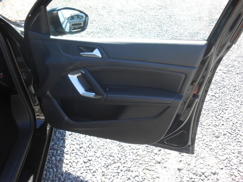 Peugeot 308 , FULL LED, KAMERA,NAVI - fotka 18 z 43