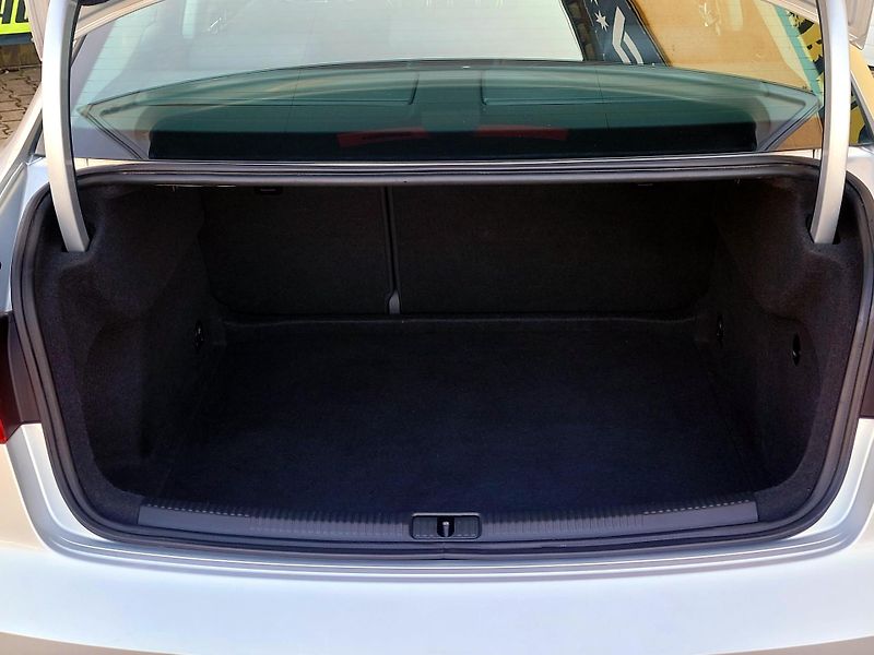 Audi A3 TFSi 103kW Limo,FULL LED - fotka 15 z 44
