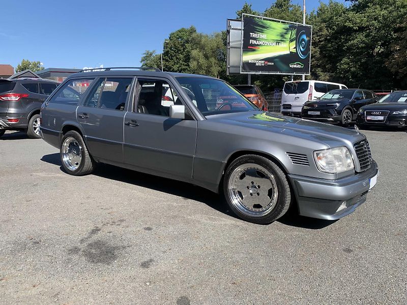 Mercedes-Benz 124 TOURING 300 DIESEL 136 PS - fotka 6 z 19