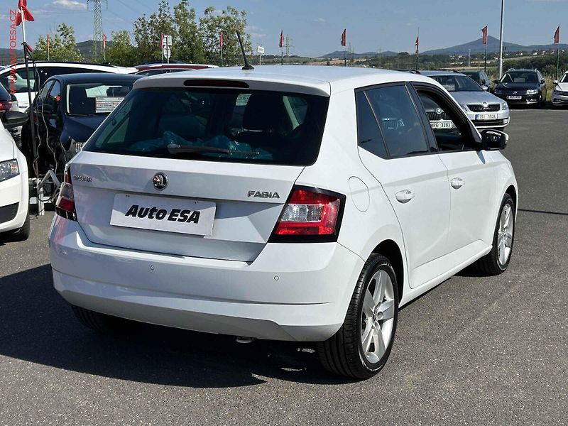 Škoda Fabia (2014) 1.2 TSI, Style, +kola - fotka 4 z 16