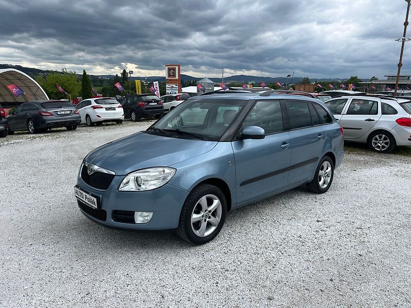 Škoda Fabia 1.6 16V - fotka 11 z 16