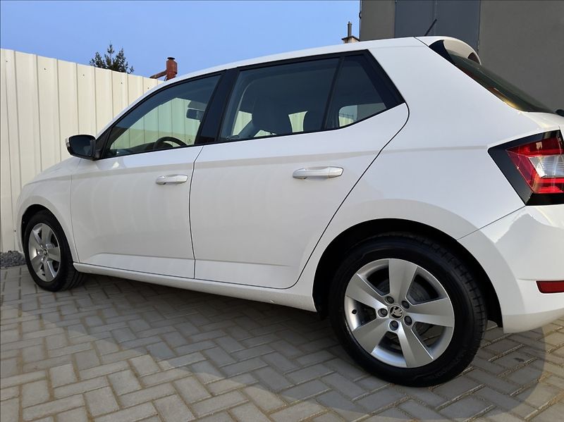 Škoda Fabia 1,0 TSI DPH 1.maj. původ ČR - fotka 18 z 50
