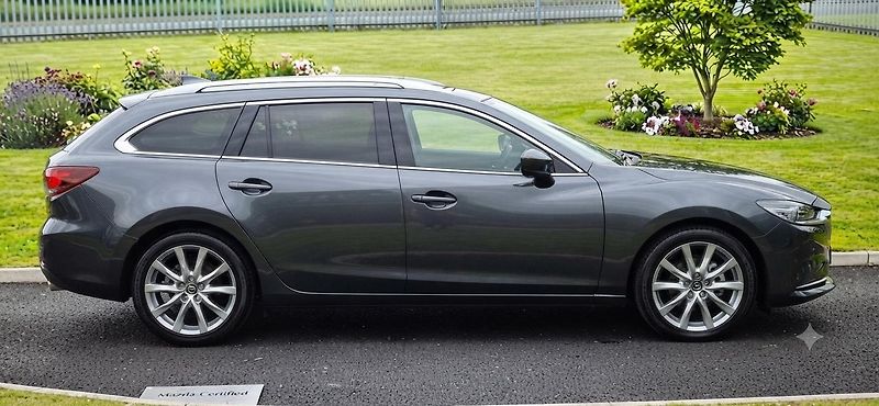 Mazda 6 2.0 benzin Facelit 1. majitel - fotka 35 z 41