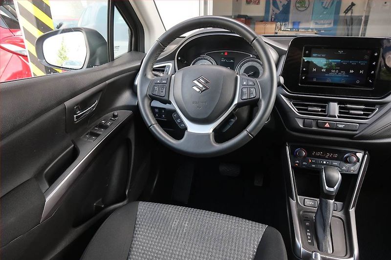 Suzuki SX4 S-Cross (2024) Premium 1.5 Hybrid - fotka 7 z 19