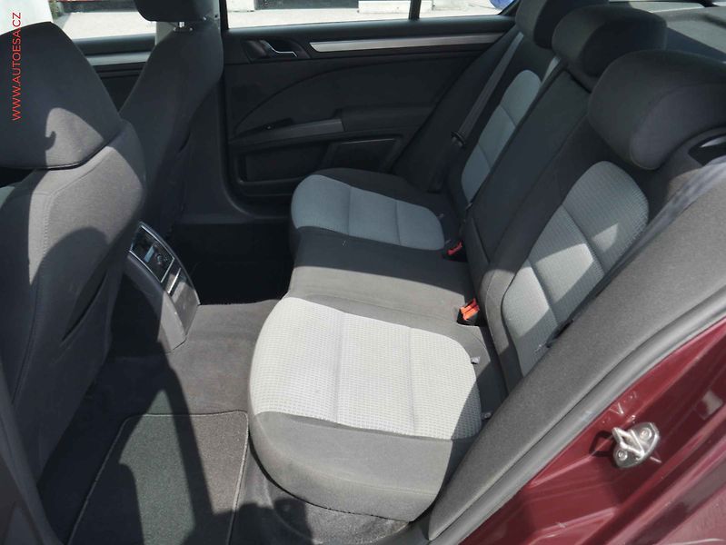 Škoda Superb (2009) 1.4TSi, Ambition - fotka 10 z 12