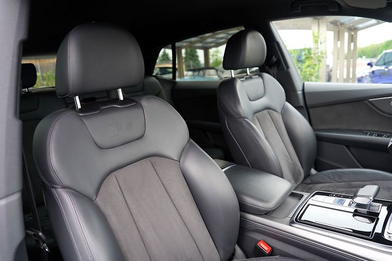 Audi RS Q8 TFSI 441kW quattro - fotka 28 z 51