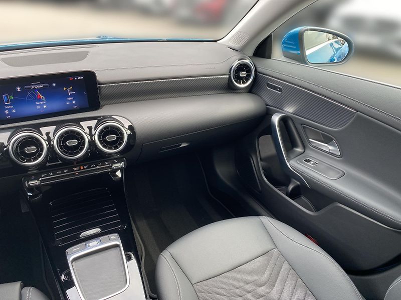 Mercedes-Benz CLA 250e Progressive  - fotka 11 z 24