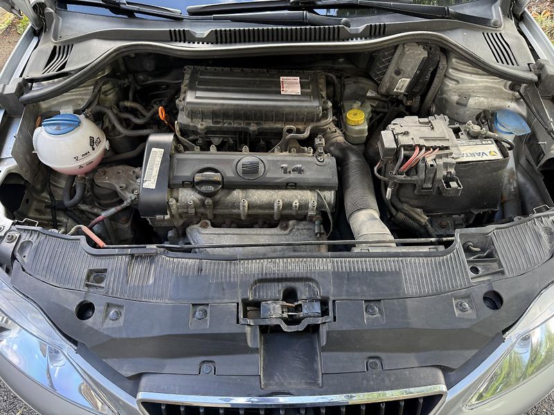 Seat Ibiza 1,4i AUT. KLIMATIZACE - fotka 20 z 20