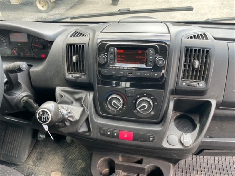 Peugeot Boxer 2,2 BHDI L2 sklápeč - fotka 10 z 11