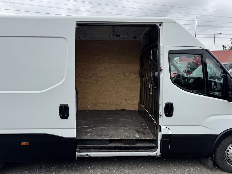 Iveco Daily 3.0,35S18,MAXI,klima,ČR,DPH - fotka 13 z 38