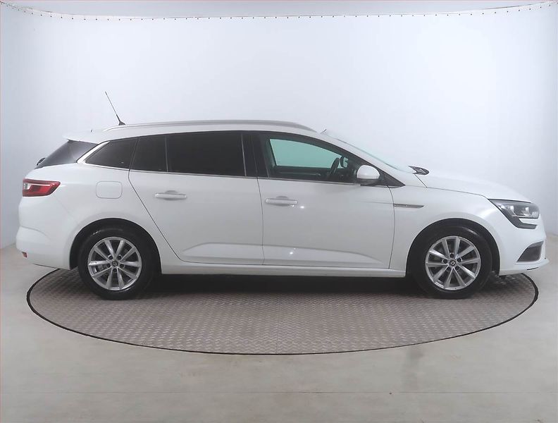 Renault Mégane (2018) 1.5 dCi, Navi, Tempomat - fotka 6 z 15