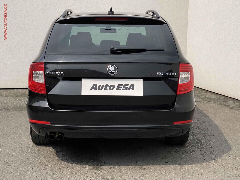 Škoda Superb (2014) 2.0 TDi, ČR, Ambition, bixen - fotka 5 z 20