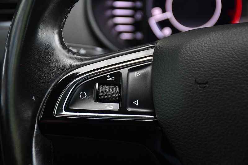 Škoda Octavia 2.0TDi STYLE VIRTUAL ACC ČR - fotka 28 z 54