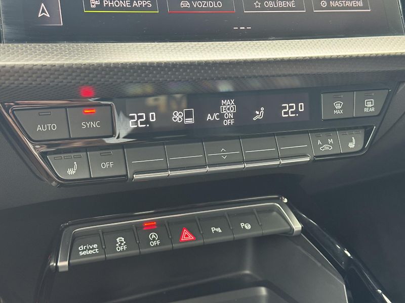 Audi RS 3 (2024) 2.5TFSi 294kW Quattro, Matrix  - fotka 36 z 57