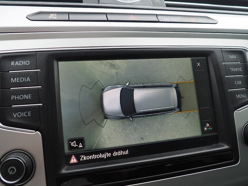 Volkswagen Passat (2016) 2.0 TDI 140 kW, DSG, 4Motion - fotka 41 z 48