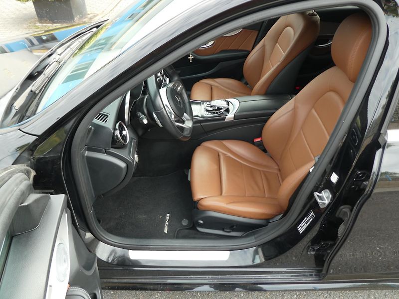 Mercedes-Benz Třídy C C 300D 180kW Kombi AMG LINE  - fotka 11 z 18