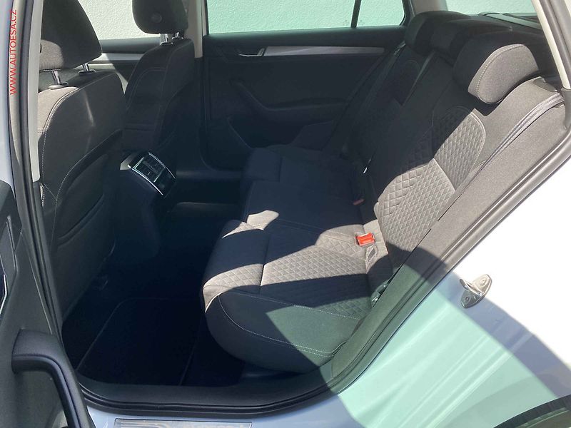 Škoda Superb (2017) 2.0 TDi, Style, STK6/28 - fotka 10 z 18