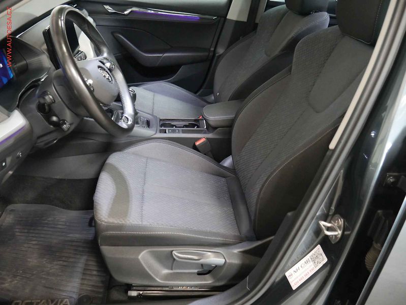 Škoda Octavia (2020) 2.0 TD, ČR, Style, TZ, LED - fotka 9 z 21
