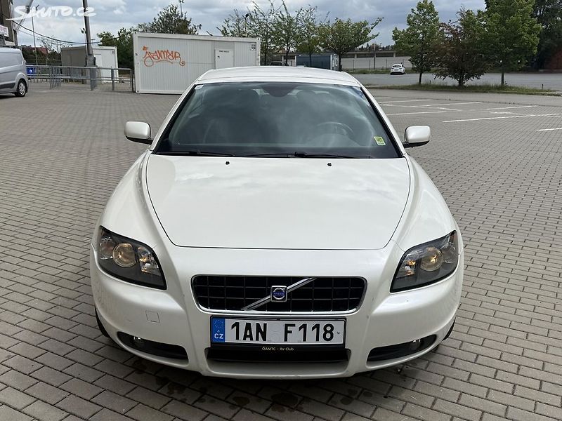 Volvo C70 (2007) 2.4D, 132kw Kabrio Automat - fotka 8 z 21
