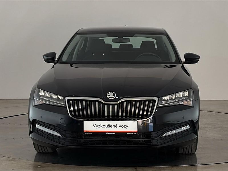 Škoda Superb Ambition DSG - fotka 4 z 28