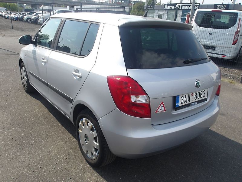 Škoda Fabia 1,2TSi 63kW ČR KLIMA ! - fotka 11 z 36