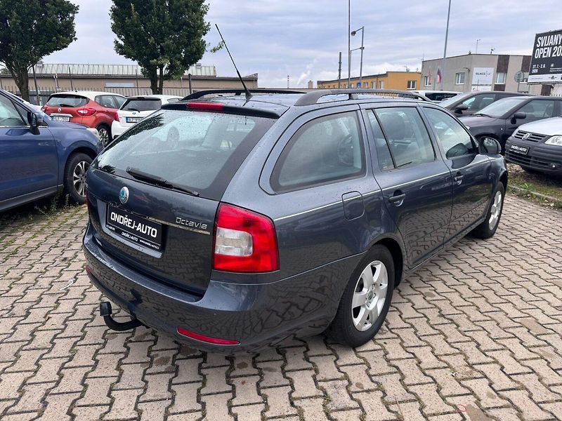 Škoda Octavia (2010) 1,4 TSI 90 KW TAŽNÉ KOLA - fotka 5 z 50