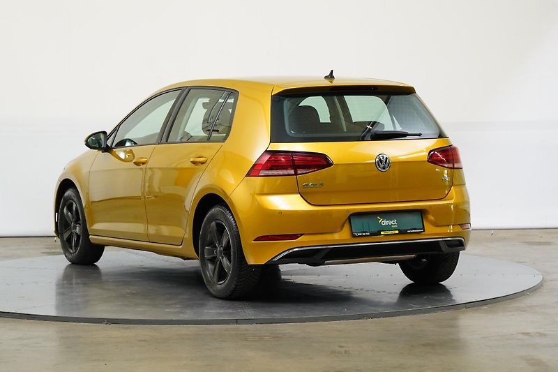 Volkswagen Golf - fotka 7 z 26