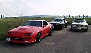 Sraz amerických vozů Chevrolet Camaro a Pontiac Firebird v Kolíně.