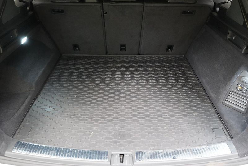 Volkswagen Touareg - fotka 26 z 28