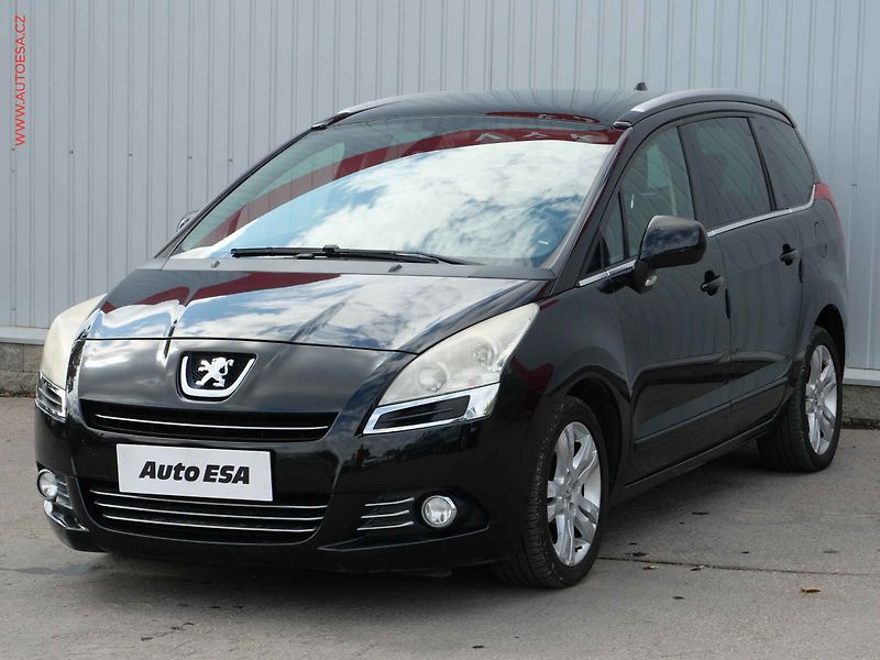 Peugeot 5008 (2010) 2.0 HDi 7míst, ČR, Panor. TZ - fotka 3 z 19
