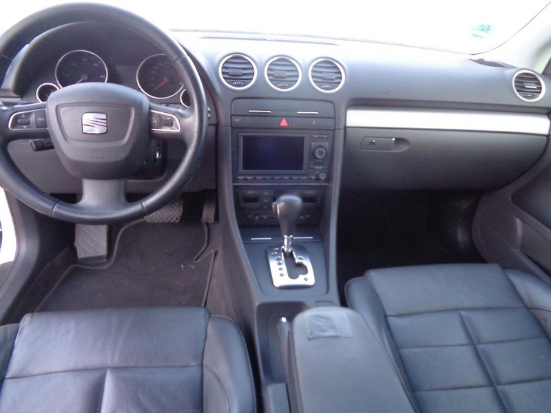 Seat Exeo 2,0 TDI - fotka 11 z 17