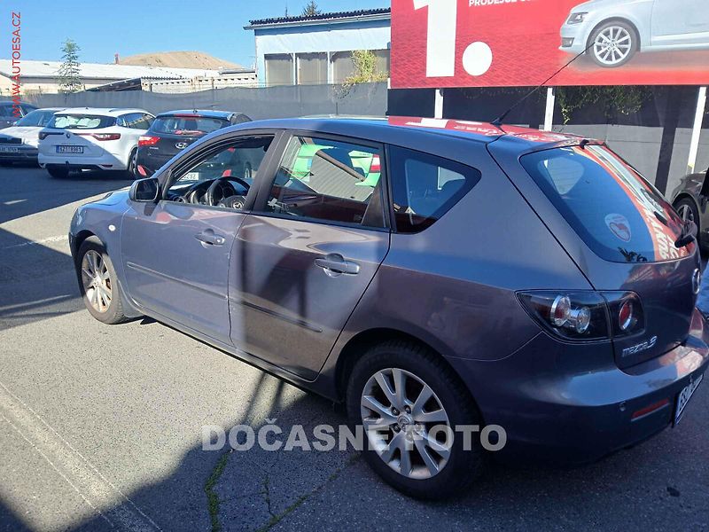 Mazda 3 (2006) 1.6 MZ-CD, 1.maj, autoAC - fotka 2 z 3