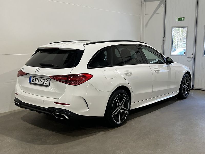 Mercedes-Benz Třídy C 300e AMG Night Kamera Distro - fotka 3 z 18