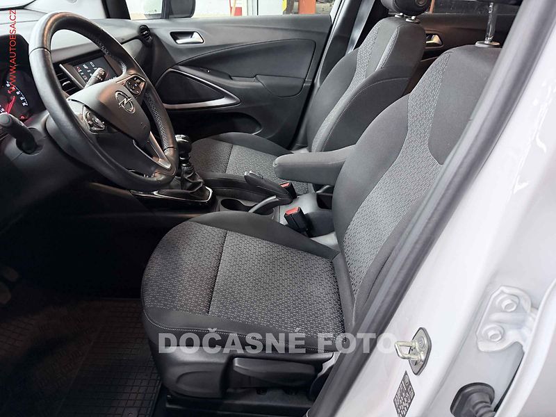 Opel Crossland (2021) 1.2, 1.maj,ČR, servis.kniha - fotka 3 z 3