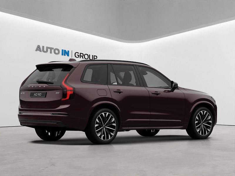 Volvo XC90 (2026) B5 AWD Mild Hybrid Plus Dark - fotka 6 z 8