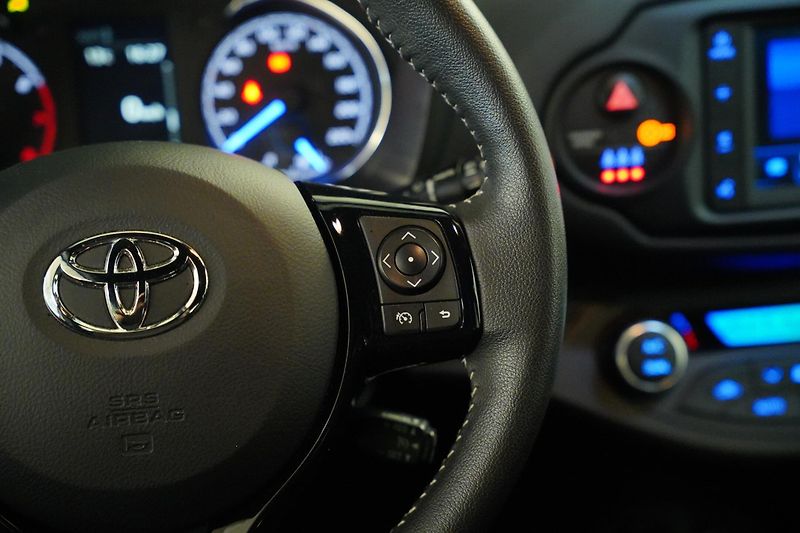 Toyota Yaris - fotka 18 z 27