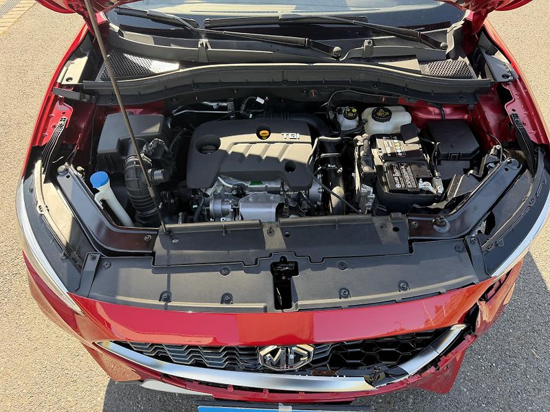 MG ZS TGi 82kW automat navigace  - fotka 9 z 20