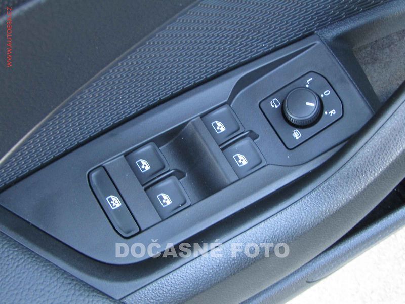 Škoda Octavia (2025) 1.5 TSi m-HEV, ČR, Selection - fotka 11 z 22