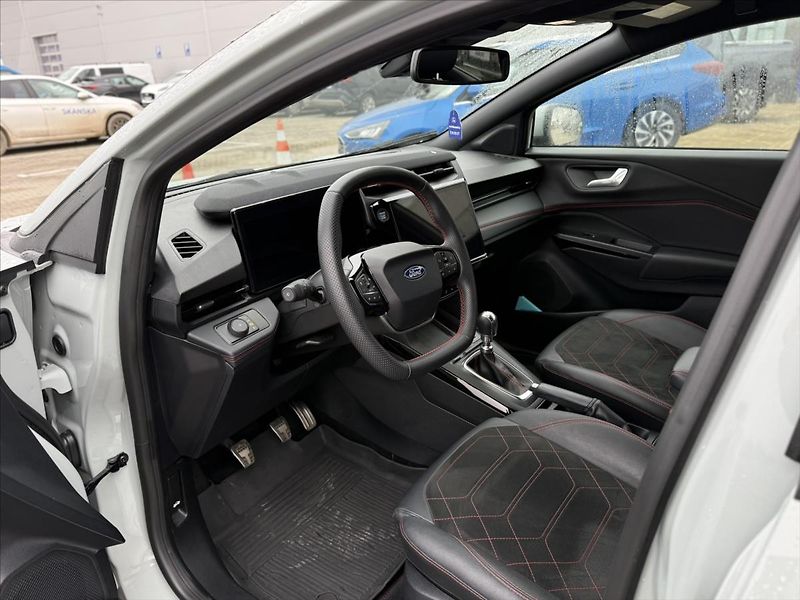 Ford Puma 1,0 EcoBoost Mhev ST-Line X - fotka 17 z 30