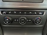 Volkswagen Golf 1,2   TSI 77kW,SERVISKA,TAŽNÉ - náhled 17