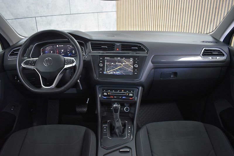 Volkswagen Tiguan 2.0TDI DSG*ACC*VIRTUAL*EL.KUFR - fotka 7 z 46