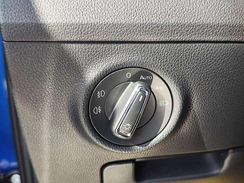 Škoda Superb 2.0 TDi/147kW Sportline DSG - fotka 31 z 34